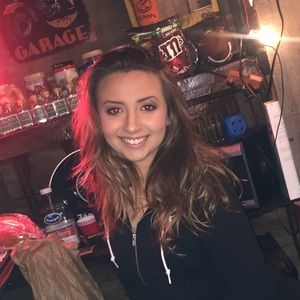 Meet your Posher, Sofia